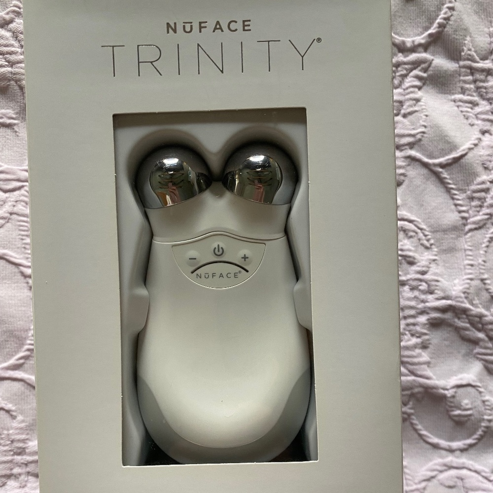 Nuface Trinity facial toning device